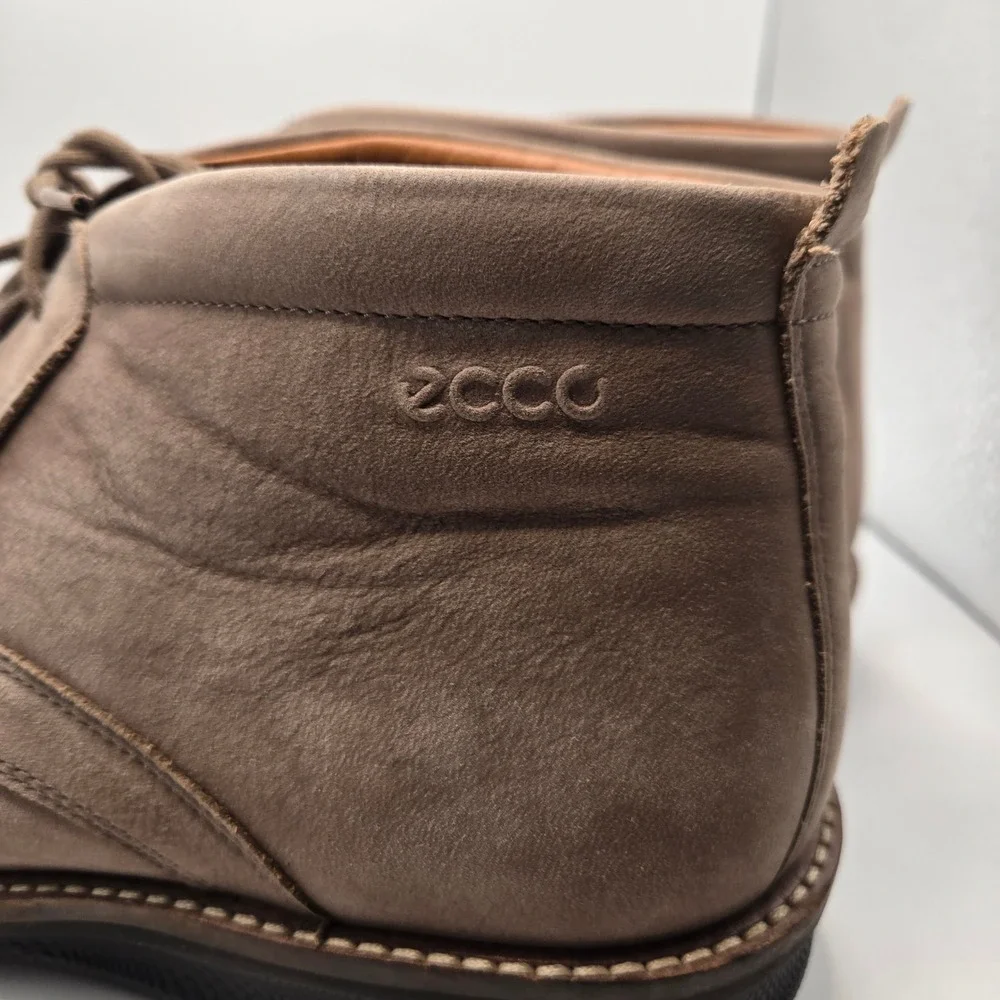Ecco chukka boots
